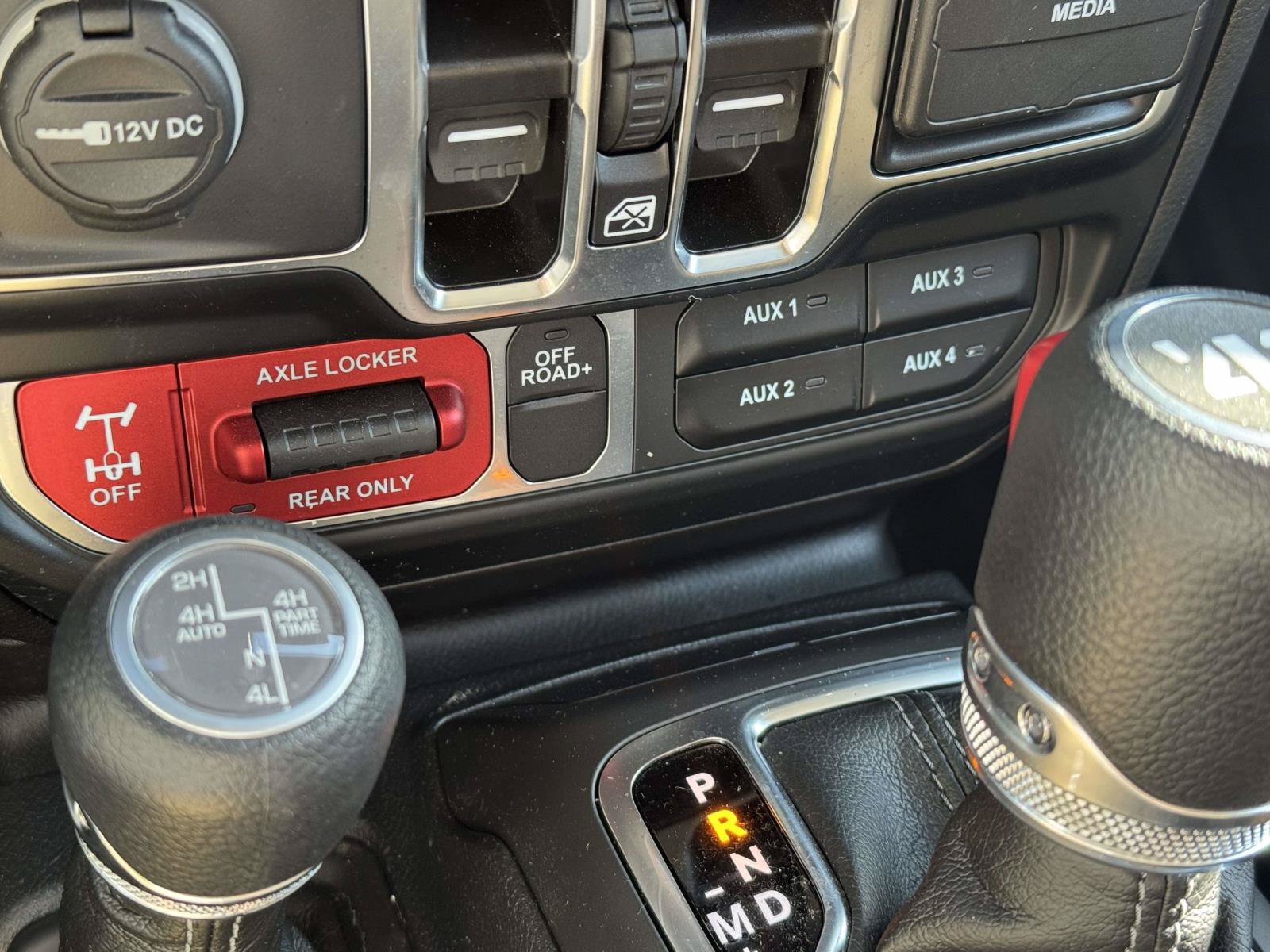 Used 2025 Jeep Wrangler Unlimited Sport S 4xe AWD/4WD image 15