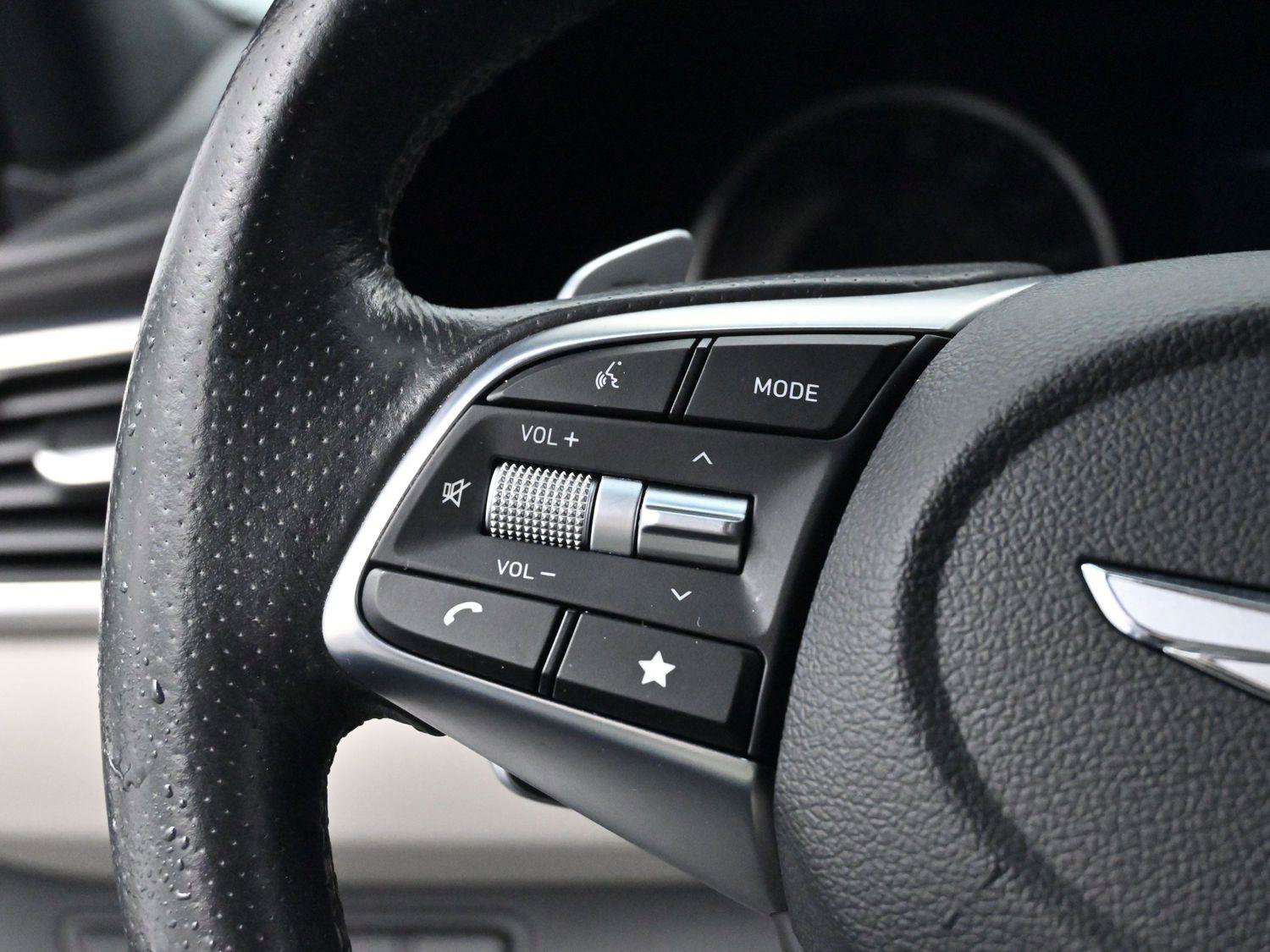 Used 2022 Genesis G70 3.3T w/ Sport Prestige Package image 19