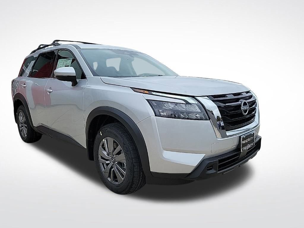 New 2025 Nissan Pathfinder SV image 7
