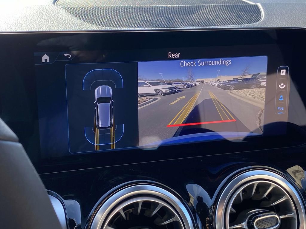 Certified 2025 Mercedes-Benz GLB 250 image 29