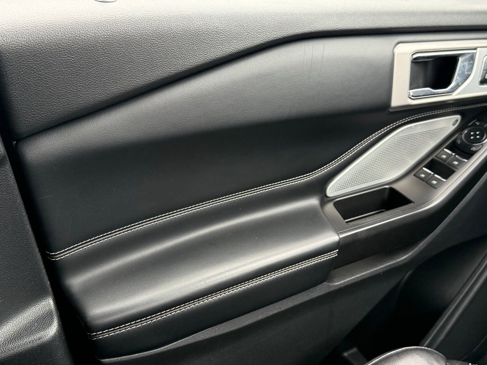 Used 2020 Ford Explorer ST w/ ST Street Pack AWD/4WD image 37