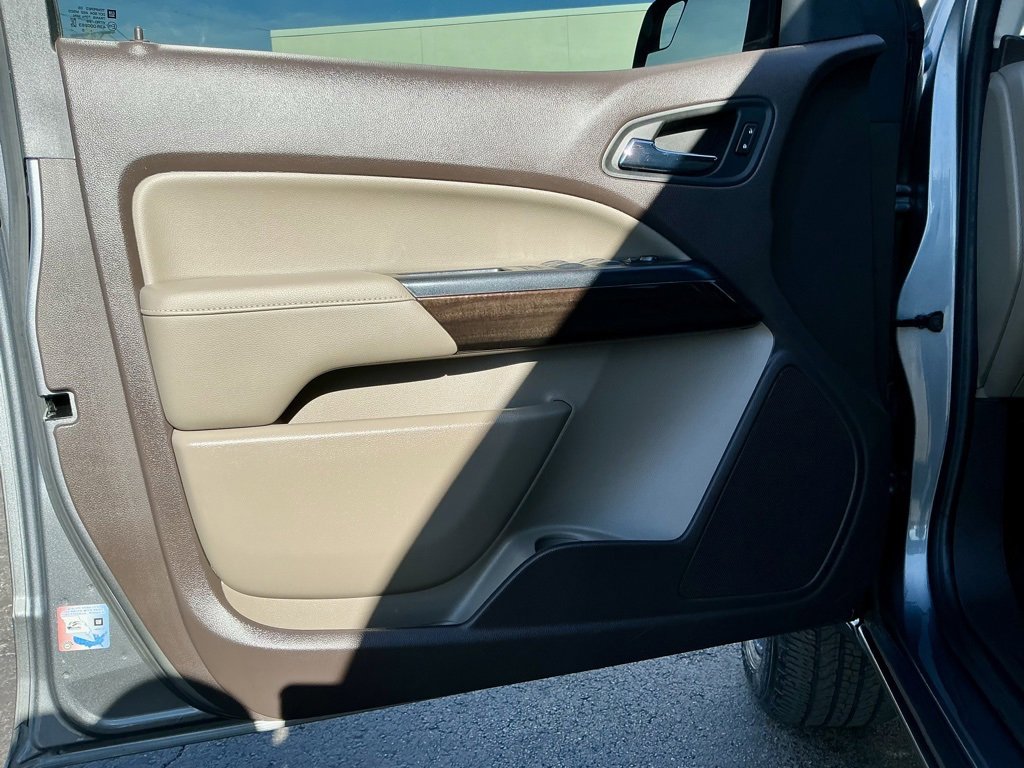 Used 2020 GMC Canyon SLE w/ Elevation Edition image 40