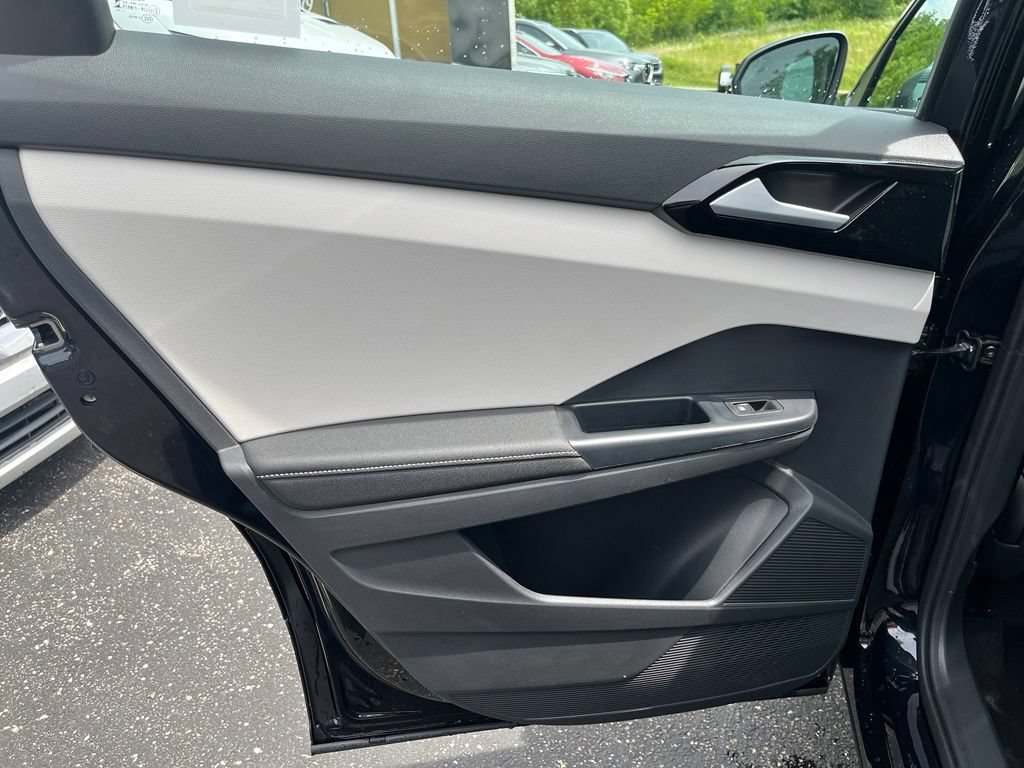 New 2026 Volkswagen Taos S FWD image 22