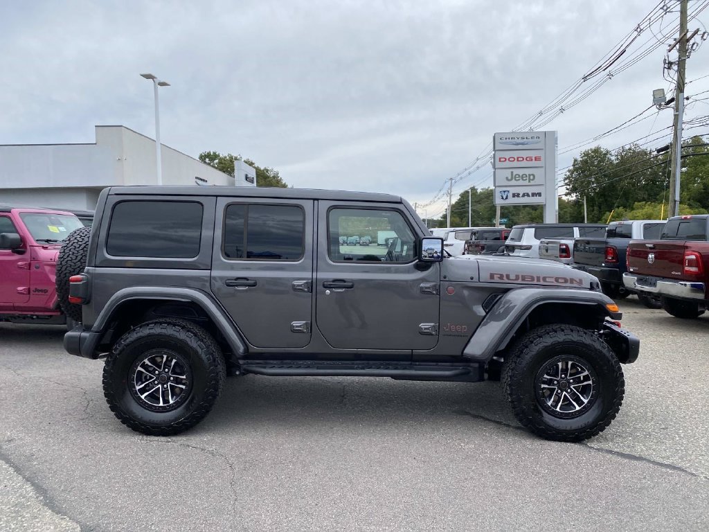 Certified 2026 Jeep Wrangler Unlimited Rubicon AWD/4WD image 2