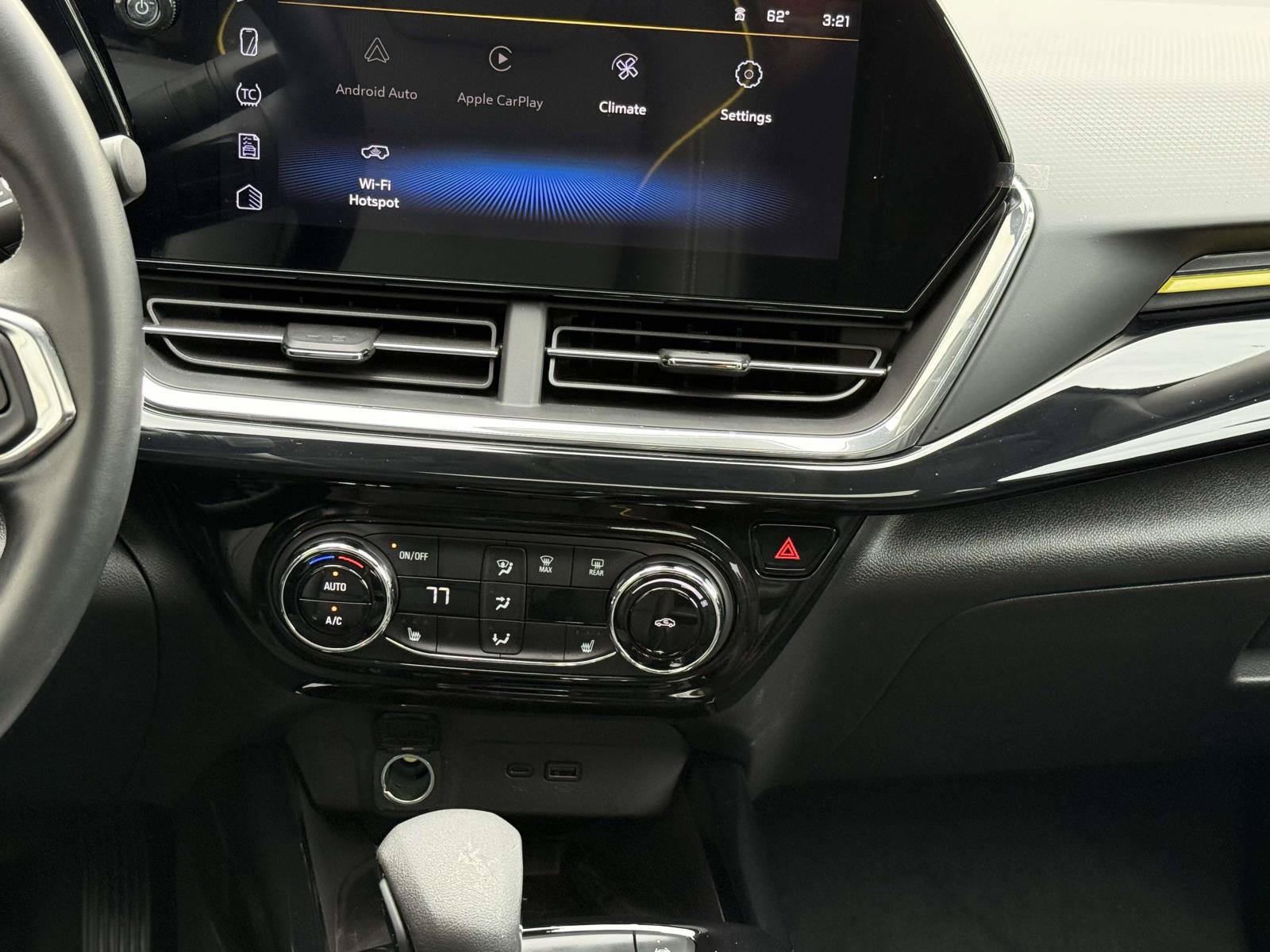 Certified 2026 Chevrolet Trax ACTIV w/ Sunroof Package FWD image 18