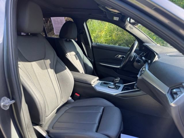Used 2021 BMW 330i xDrive Sedan w/ Premium Package AWD/4WD image 19