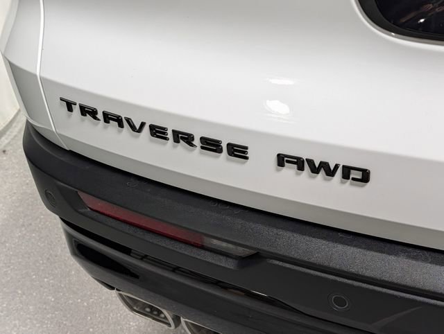 New 2026 Chevrolet Traverse LT w/ Midnight/Sport Edition image 5