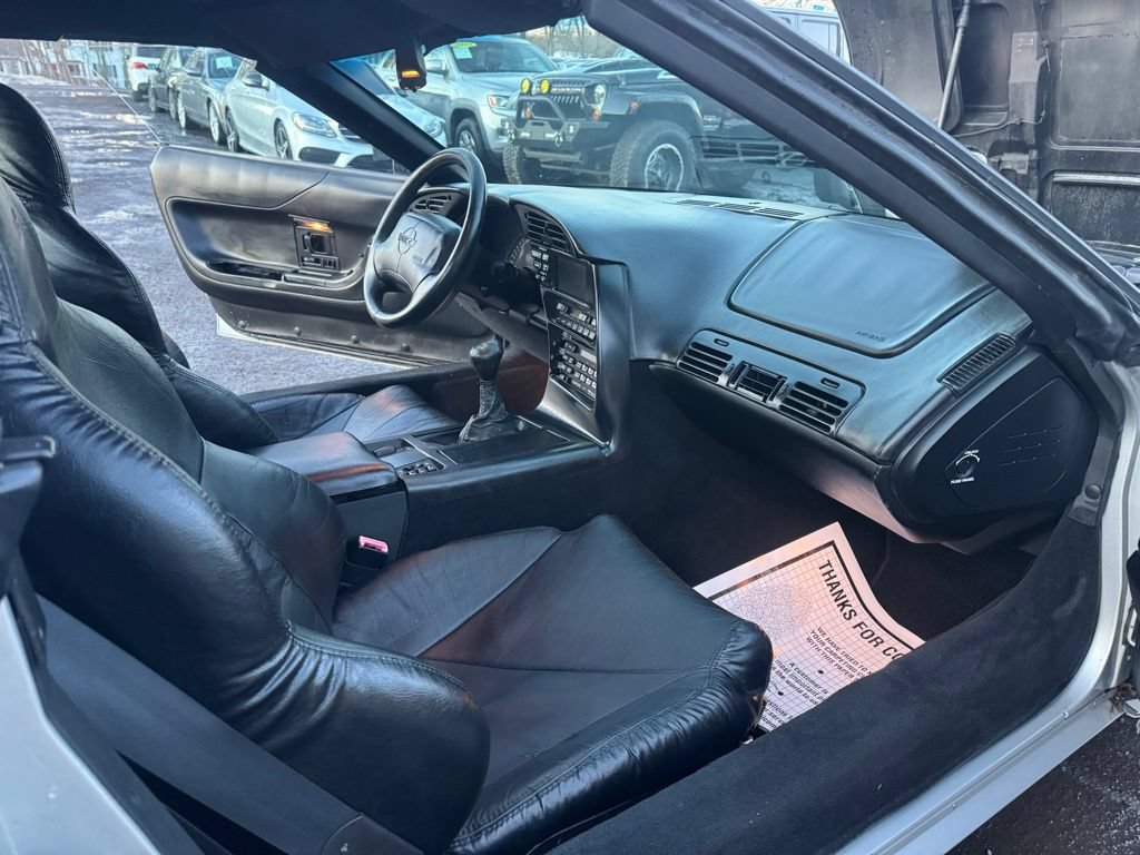 Used 1996 Chevrolet Corvette Convertible RWD image 27