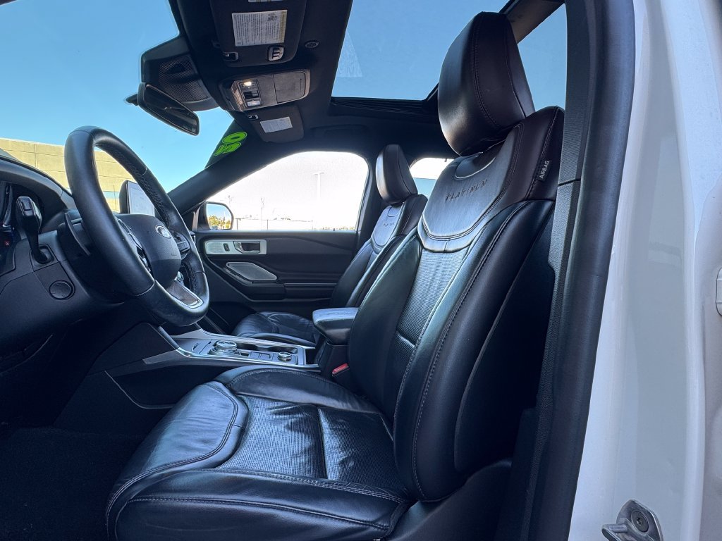 Used 2020 Ford Explorer Platinum w/ Premium Technology Package AWD/4WD image 20