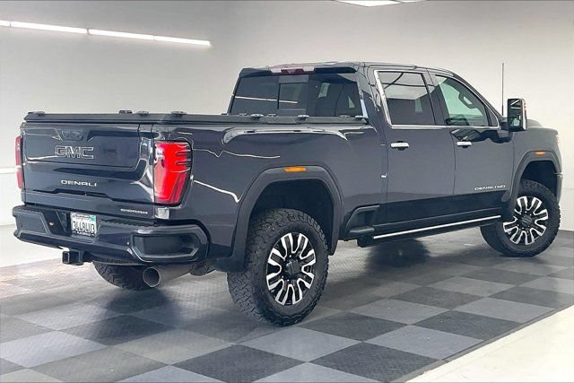 Used 2024 GMC Sierra 2500 Denali Ultimate AWD/4WD image 13