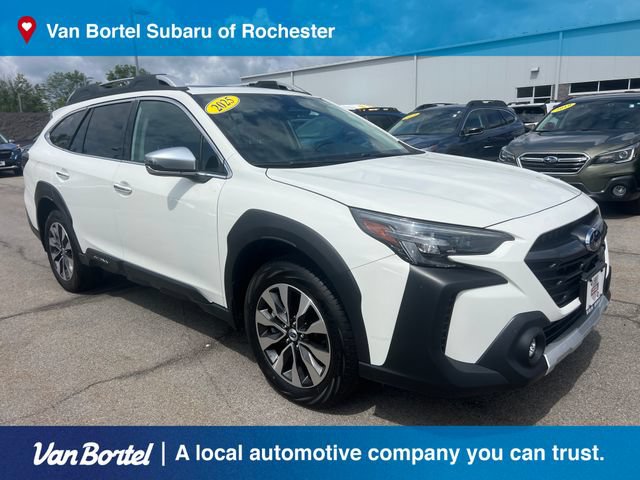 Used 2025 Subaru Outback Touring AWD/4WD image 8