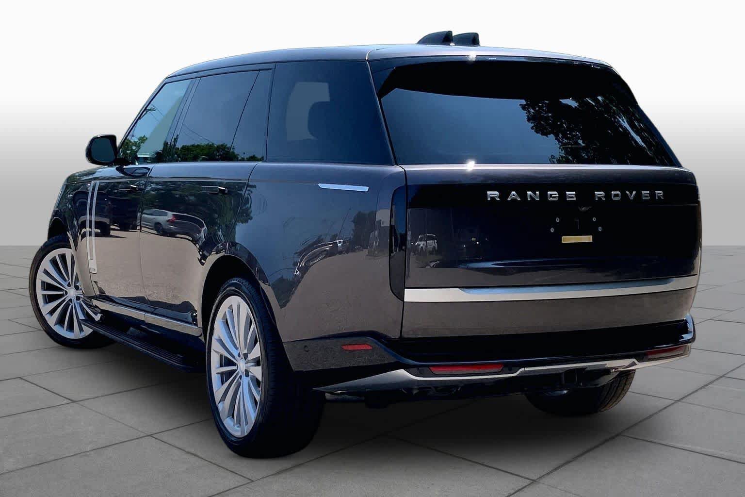 Used 2024 Land Rover Range Rover Long Wheelbase Autobiography AWD/4WD image 12