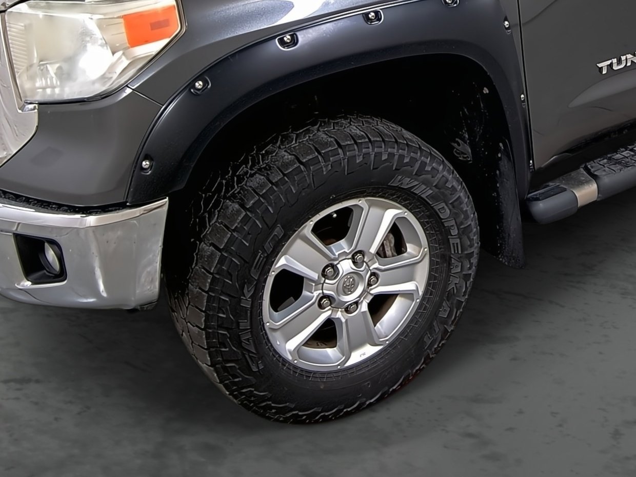 Used 2015 Toyota Tundra SR5 image 7