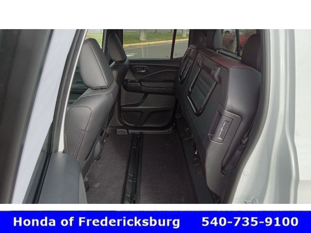 Certified 2025 Honda Ridgeline Black Edition image 26