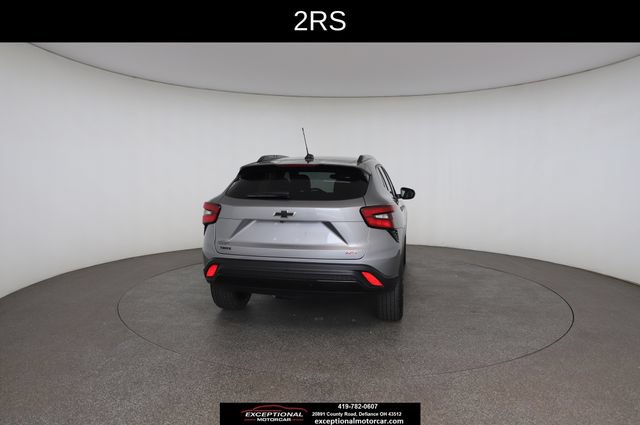 Used 2024 Chevrolet Trax RS w/ Driver Confidence Package FWD image 16