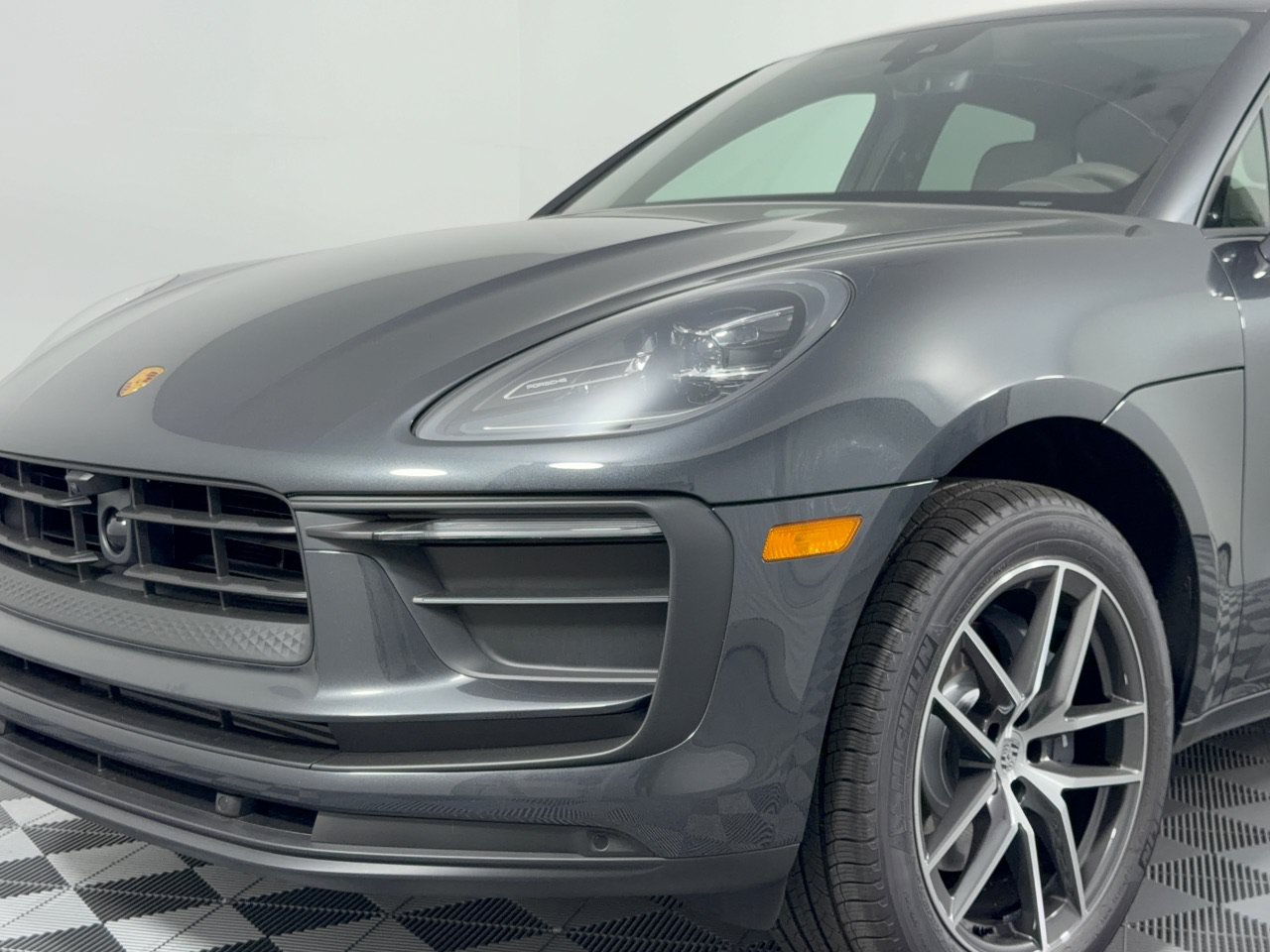 New 2026 Porsche Macan AWD/4WD image 12
