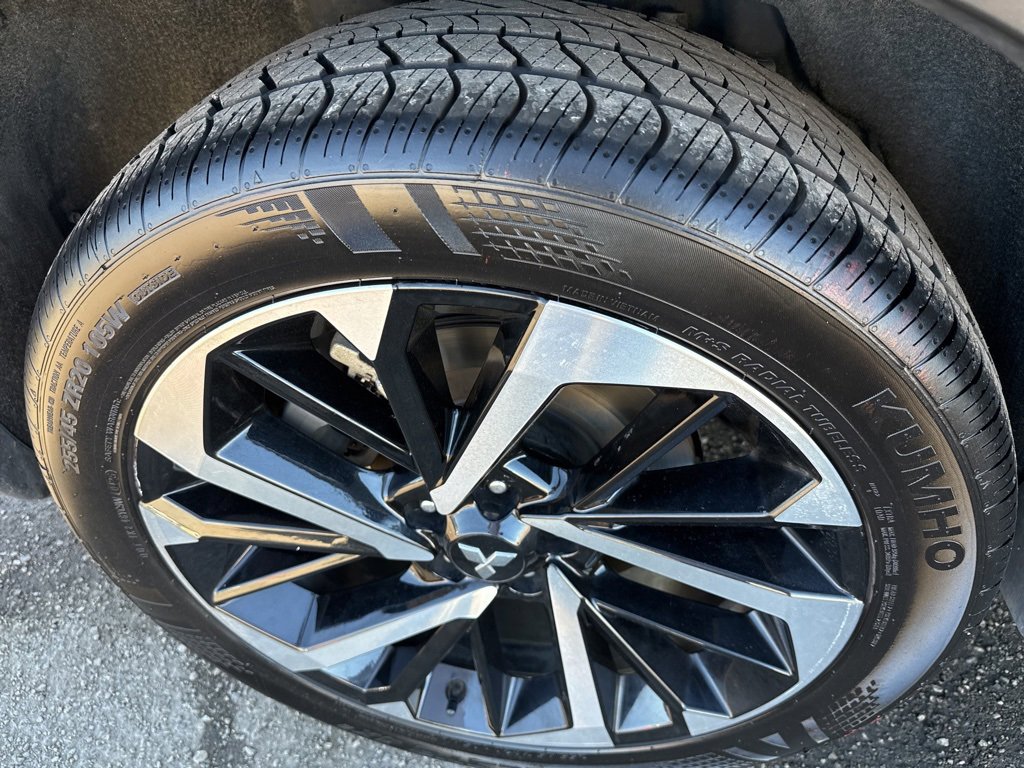 Used 2024 Mitsubishi Outlander SE image 12