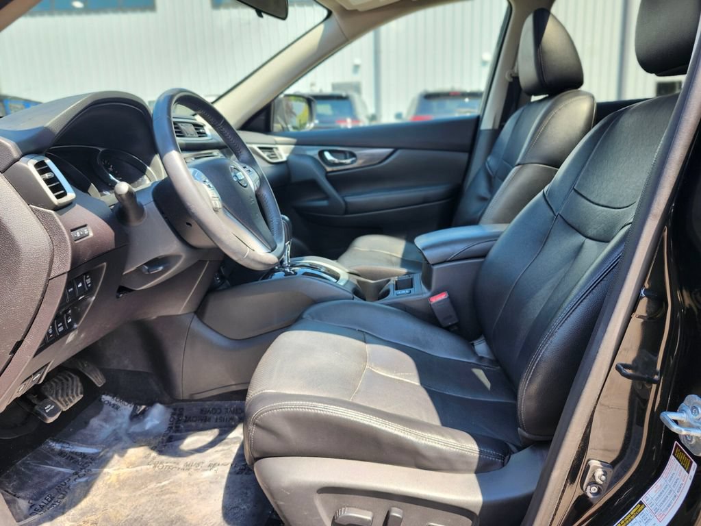 Used 2016 Nissan Rogue SL w/ SL Premium Package AWD/4WD image 18