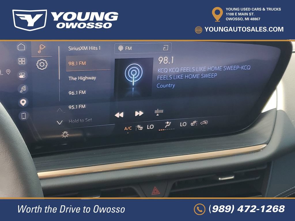 Used 2025 Buick Envision Avenir AWD/4WD image 18