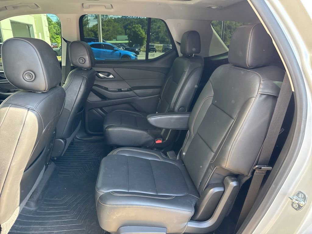 Used 2019 Chevrolet Traverse Premier w/ Redline Edition AWD/4WD image 11