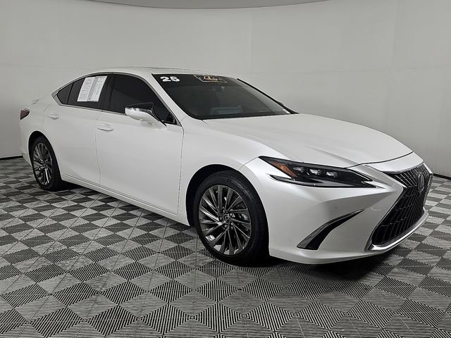 Used 2025 Lexus ES 300h Ultra Luxury w/ Accessory Package (Z1) image 3
