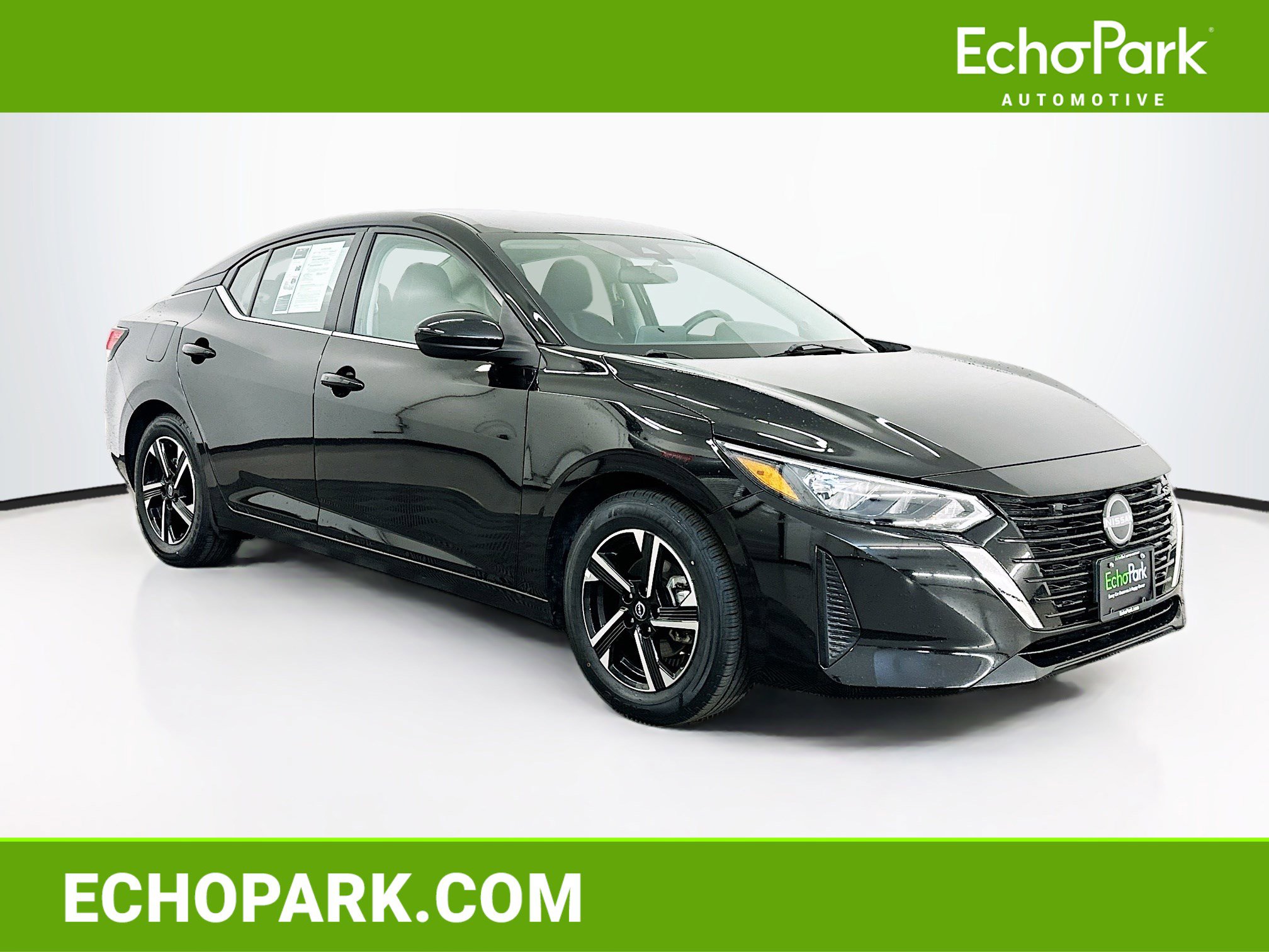 Used 2025 Nissan Sentra SV FWD image 1