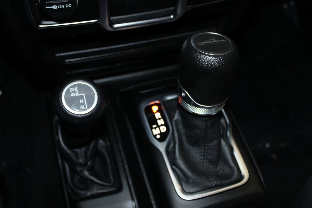 Used 2021 Jeep Gladiator Sport image 37