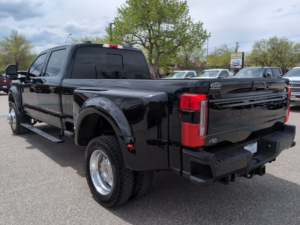 Used 2026 Ford F450 Platinum w/ FX4 Off-Road Package AWD/4WD image 8