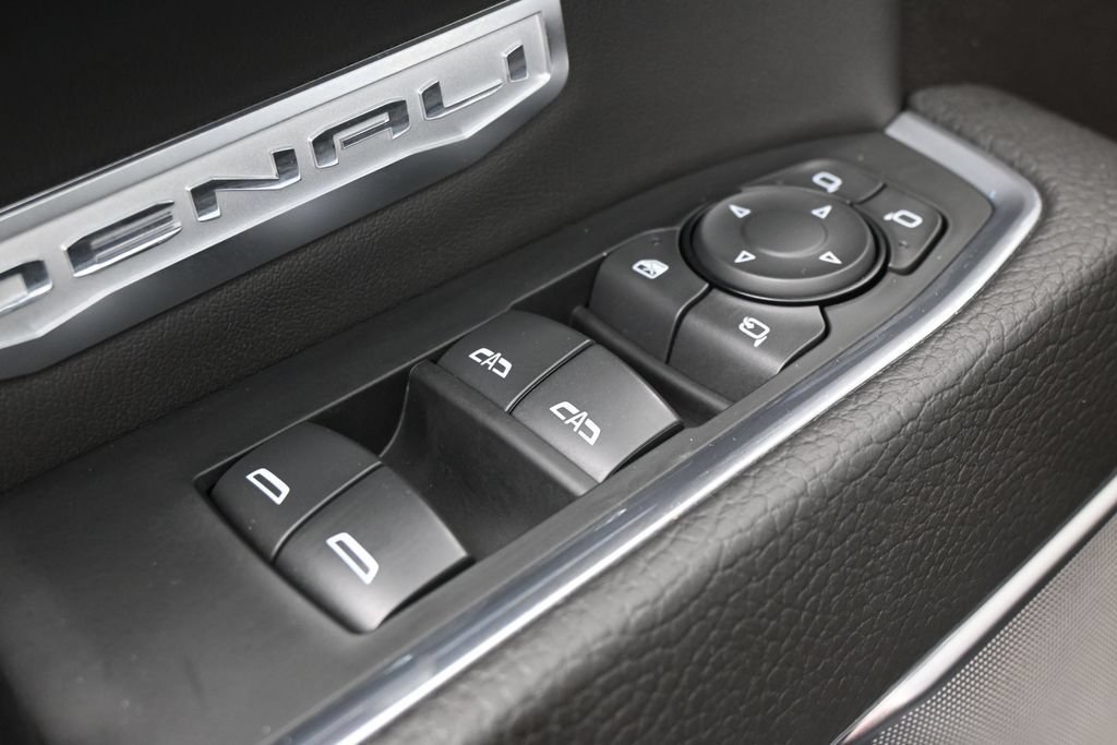 Used 2023 GMC Sierra 1500 Denali AWD/4WD image 15