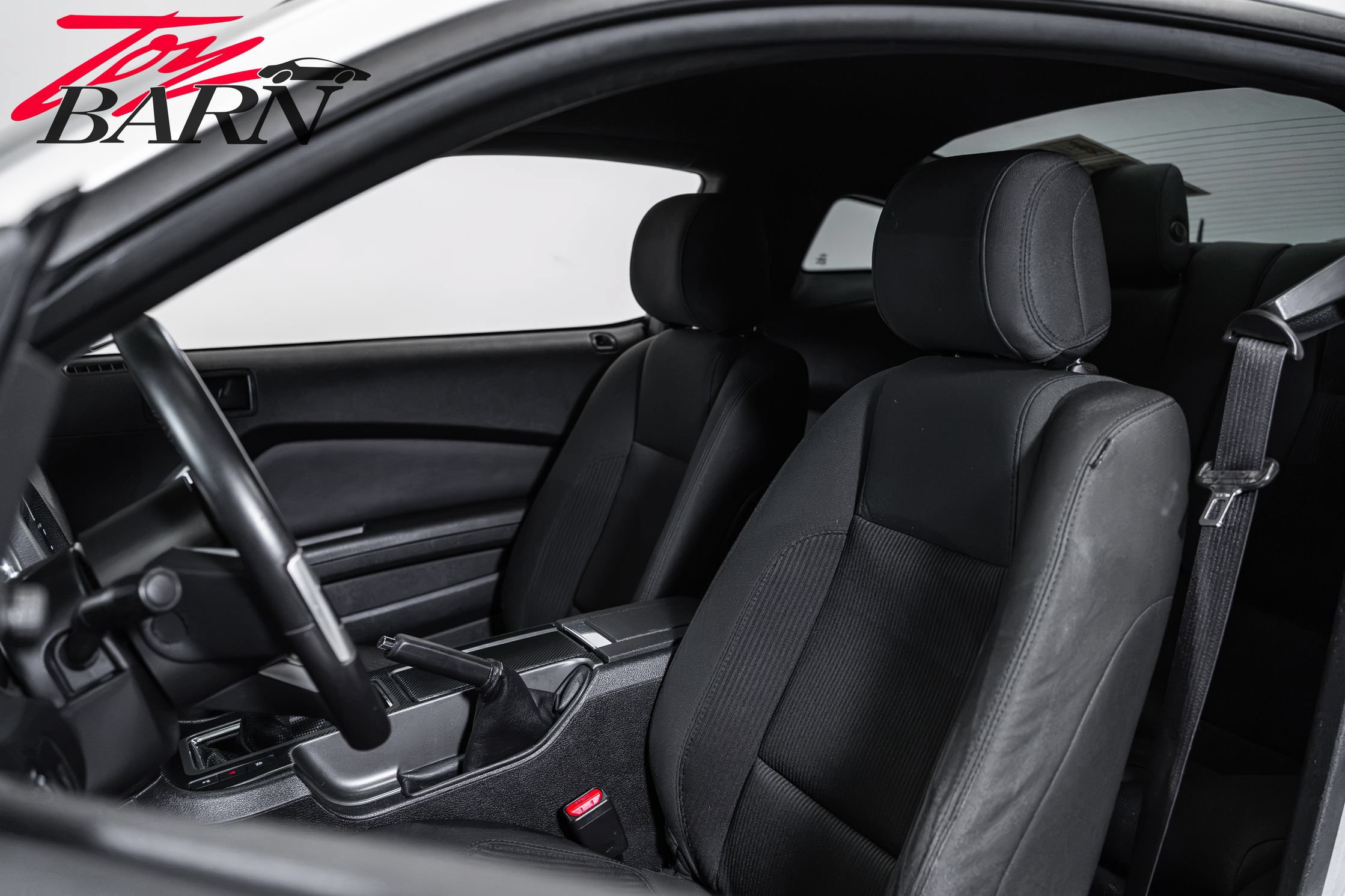Used 2014 Ford Mustang Coupe RWD image 18