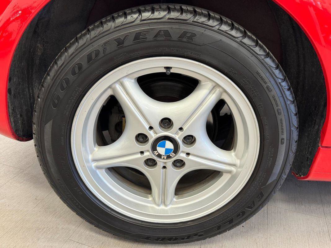 Used 1997 BMW Z3 1.9 RWD image 38