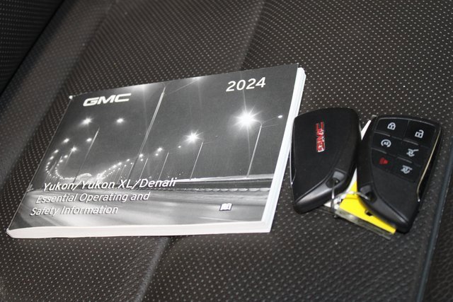 Used 2024 GMC Yukon XL Denali w/ Denali Reserve Package image 35