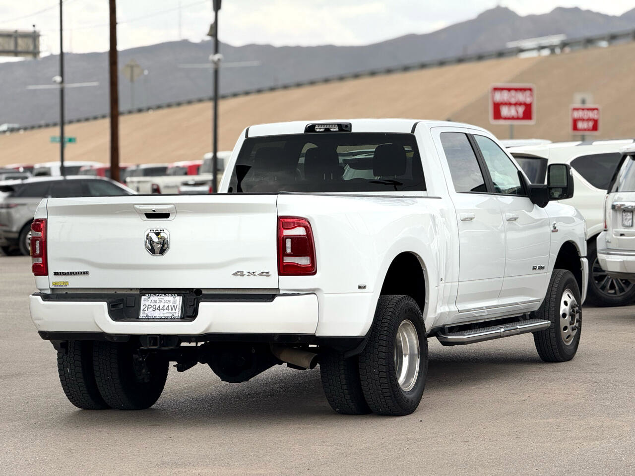 Used 2024 RAM 3500 Big Horn w/ Sport Appearance Package image 7