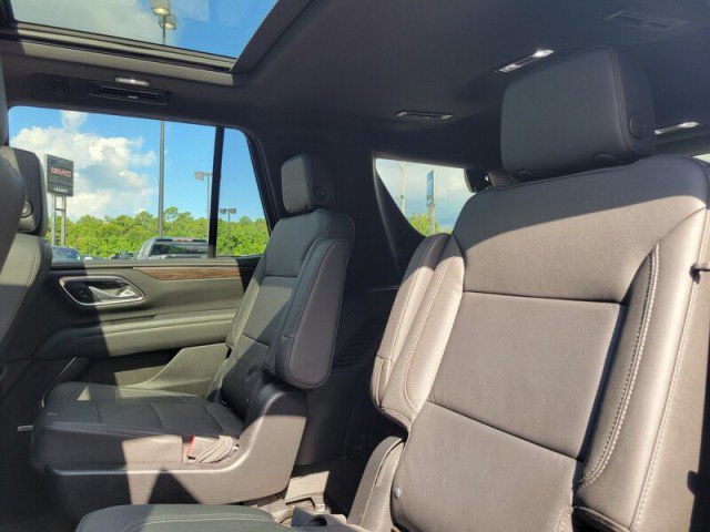 Used 2024 Chevrolet Tahoe LT w/ Luxury Package RWD image 19