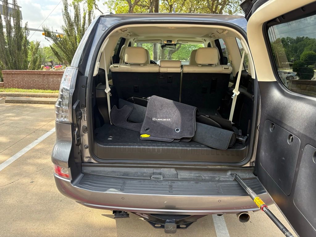 Used 2021 Lexus GX 460 Luxury w/ Off Road Package image 17