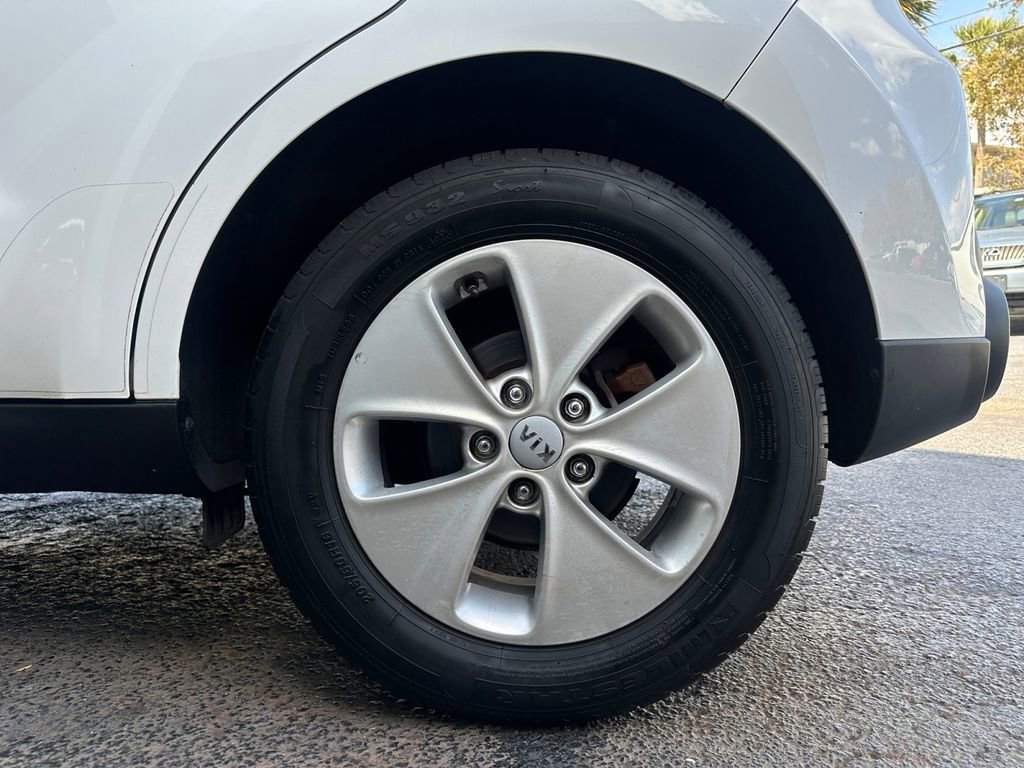 Used 2016 Kia Soul image 41