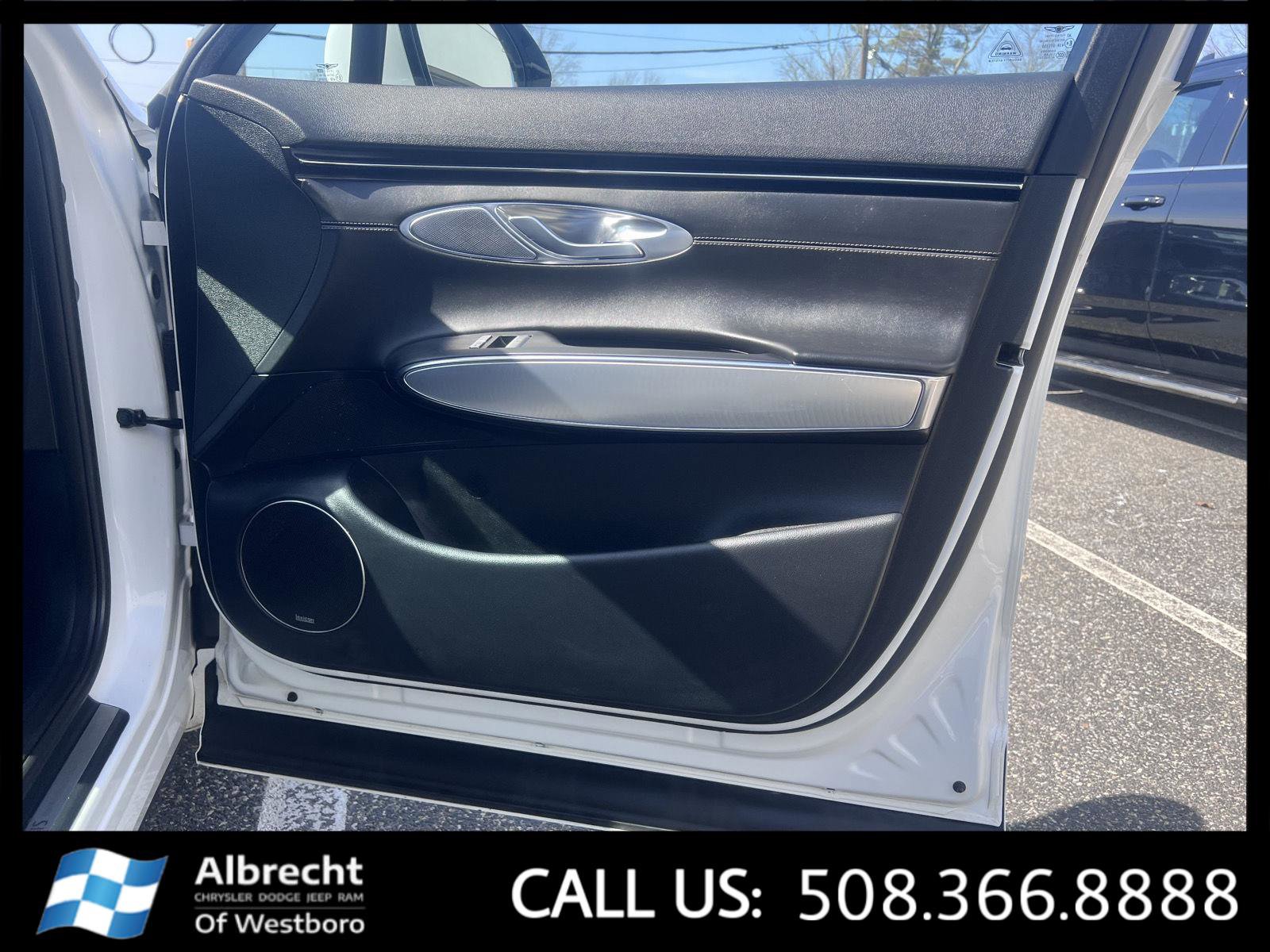 Used 2022 Genesis GV70 2.5T w/ Select Package image 22