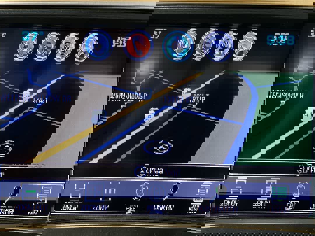 Used 2018 GMC Sierra 2500 Denali w/ Duramax Plus Package image 21