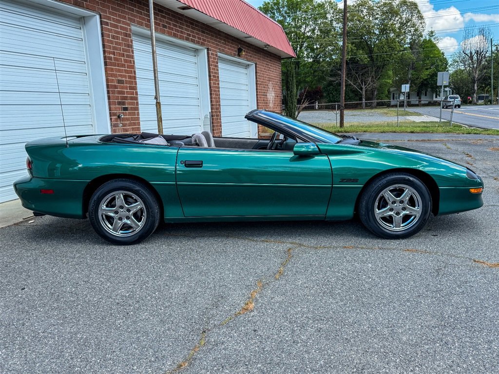 Used 1997 Chevrolet Camaro Z28 w/ Preferred Equipment Group 2 image 36