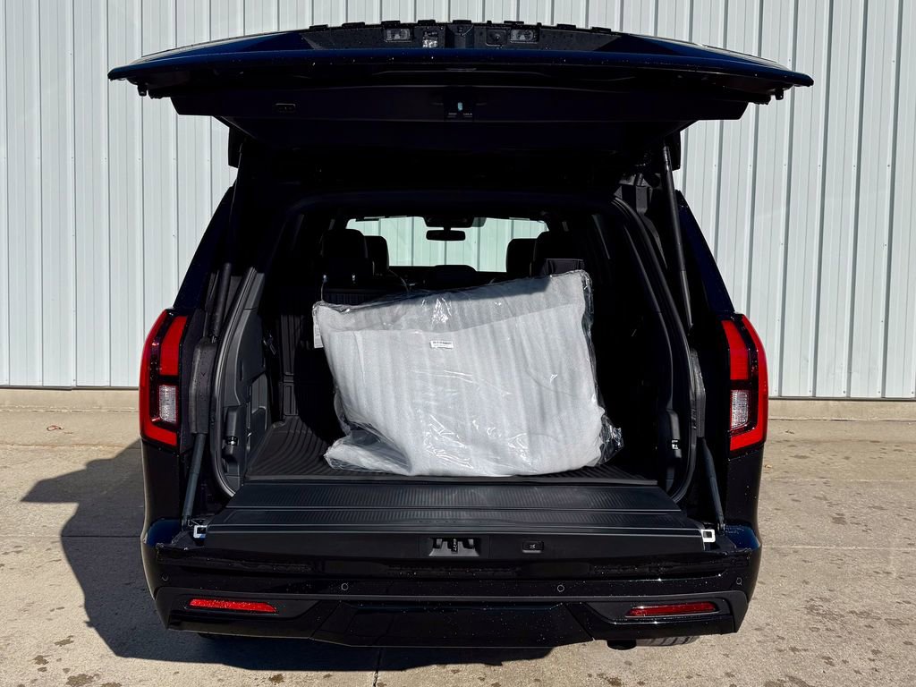 New 2025 Ford Expedition Platinum w/ Stealth Performance Package image 16