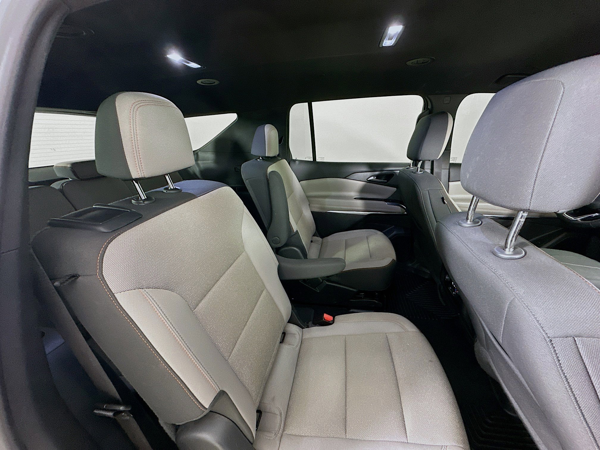 Used 2024 Chevrolet Traverse LT w/ Midnight/Sport Edition image 35