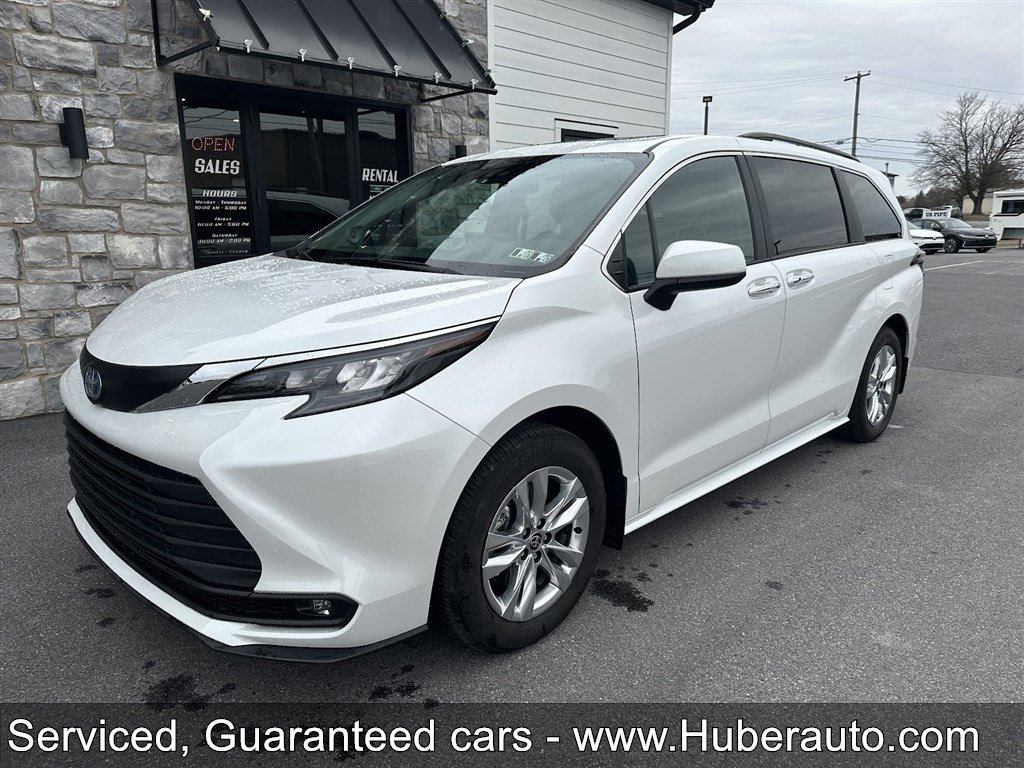 Used 2025 Toyota Sienna XLE w/ XLE Plus Package
