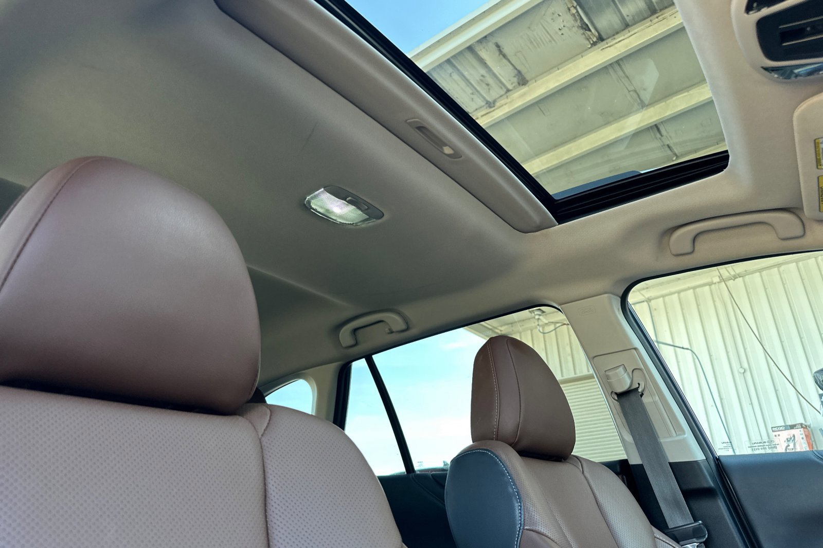 Used 2022 Subaru Outback Touring w/ Popular Package #2 image 17