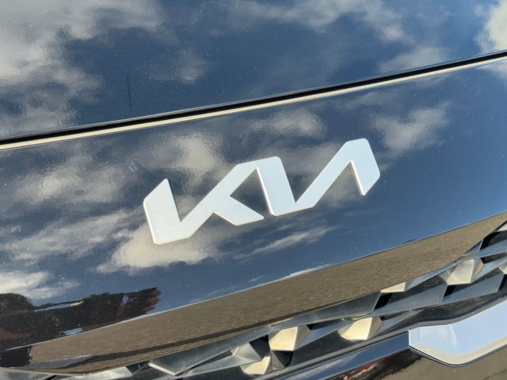 Used 2024 Kia Forte LX image 6