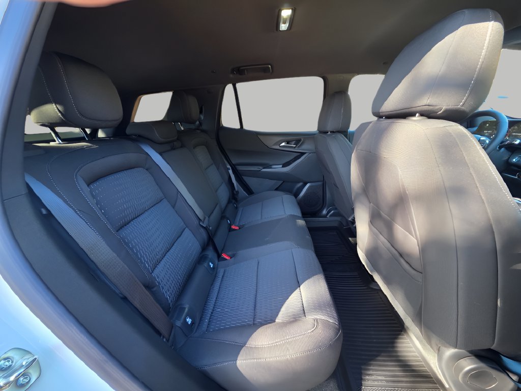 New 2027 Chevrolet Equinox LT FWD image 7