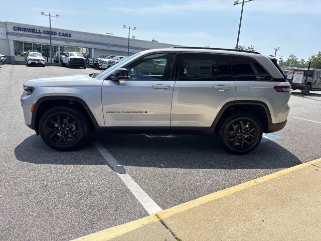 New 2026 Jeep Grand Cherokee Altitude AWD/4WD image 26