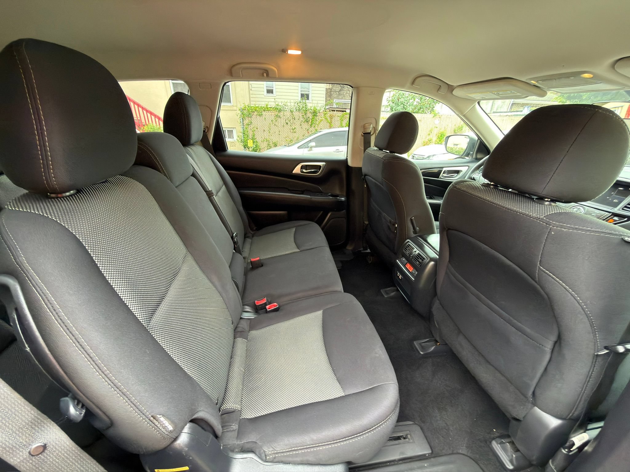 Used 2019 Nissan Pathfinder S AWD/4WD image 22