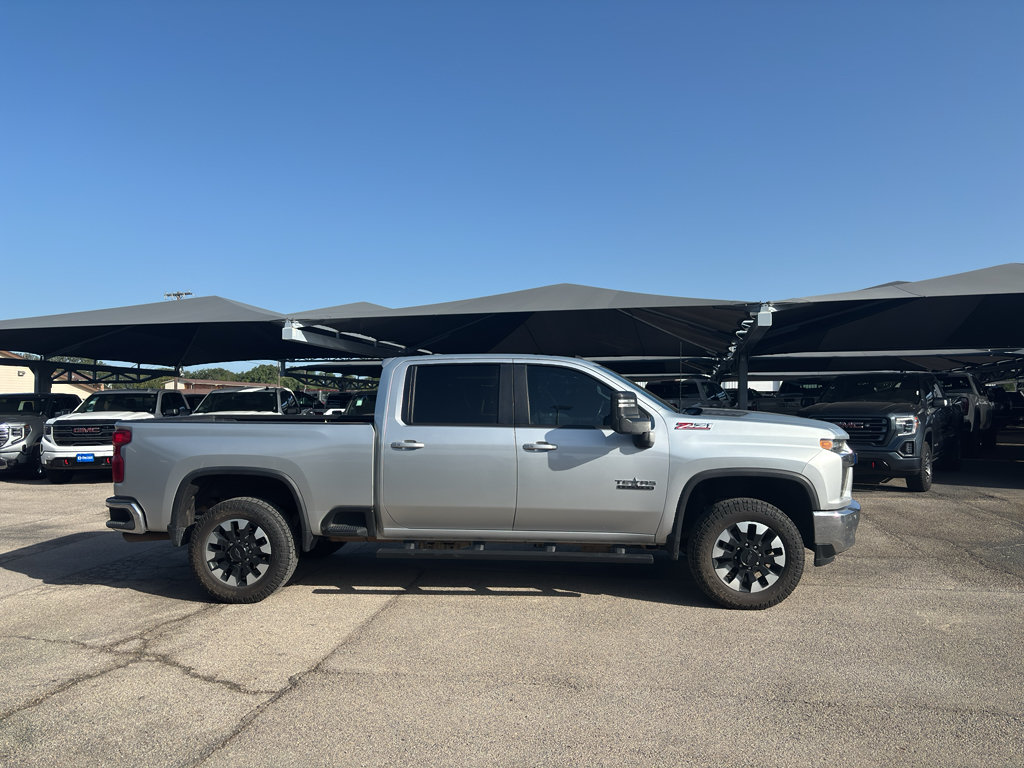Used 2020 Chevrolet Silverado 2500 LT w/ Texas Edition AWD/4WD image 4