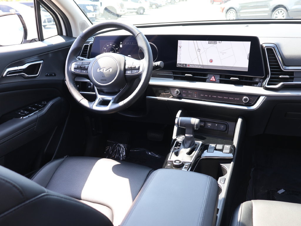 Used 2025 Kia Sportage SX FWD image 12