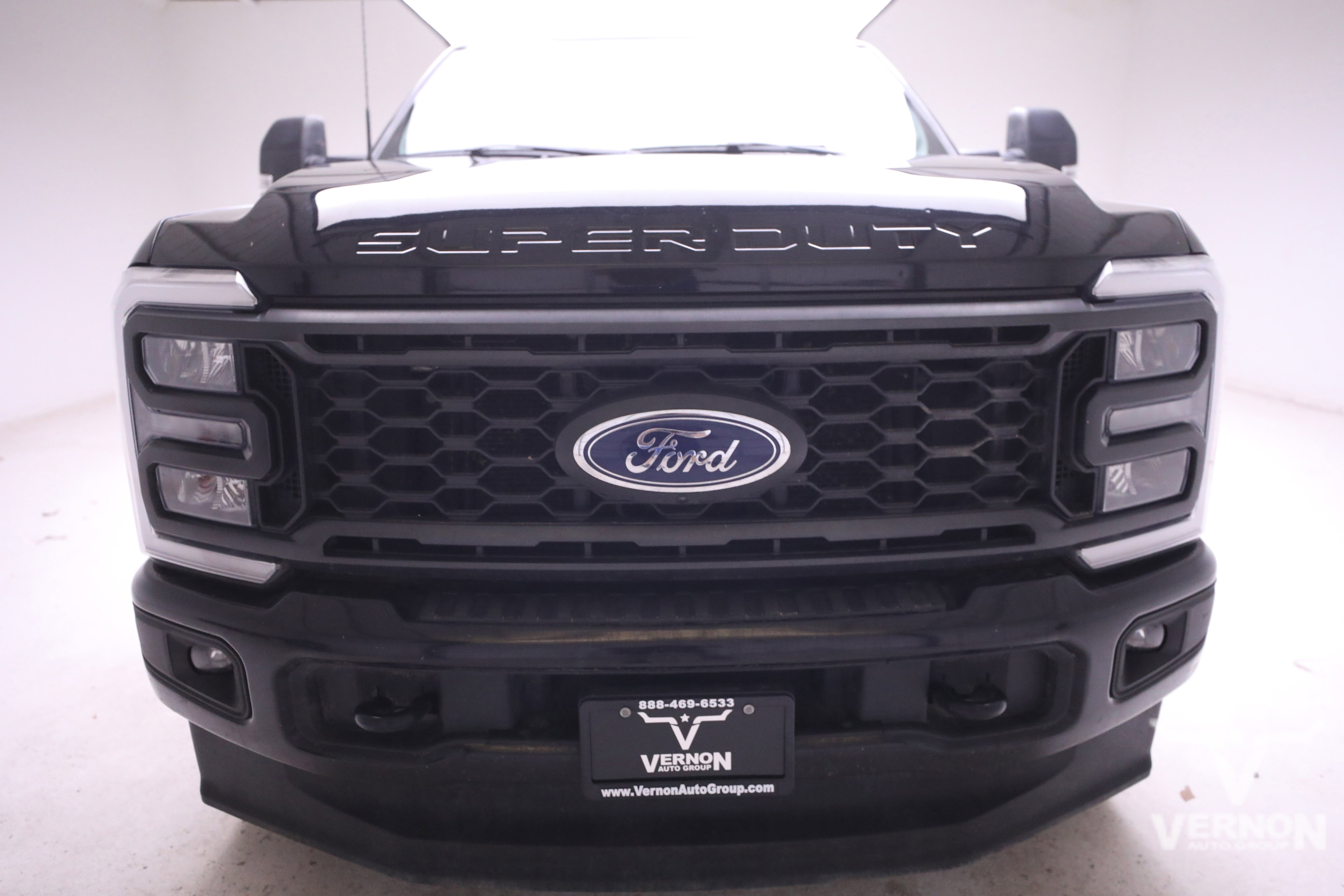 Used 2023 Ford F250 XL w/ STX Appearance Package image 7